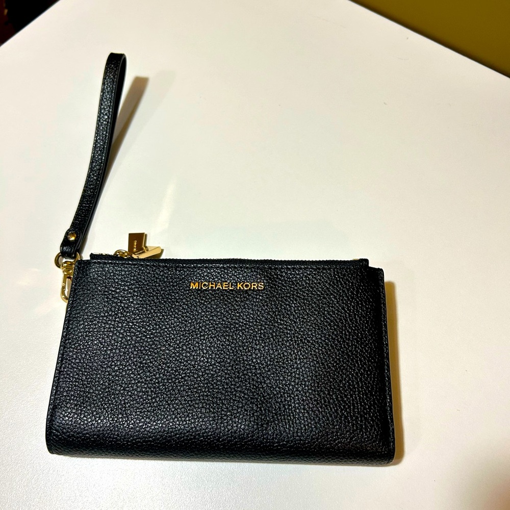 NWOT Michael Kors Double Zip Black Wristlet